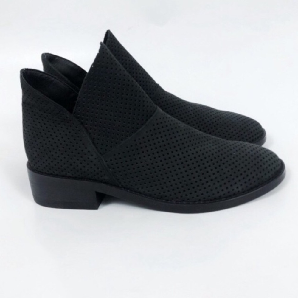 Eileen Fisher Black Ankle Boots